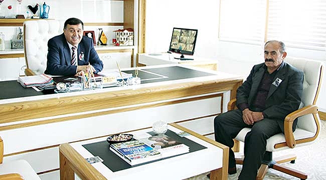 Şehit babasını ağırladı