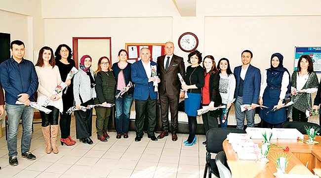 Togar'dan öğretmenlere gül