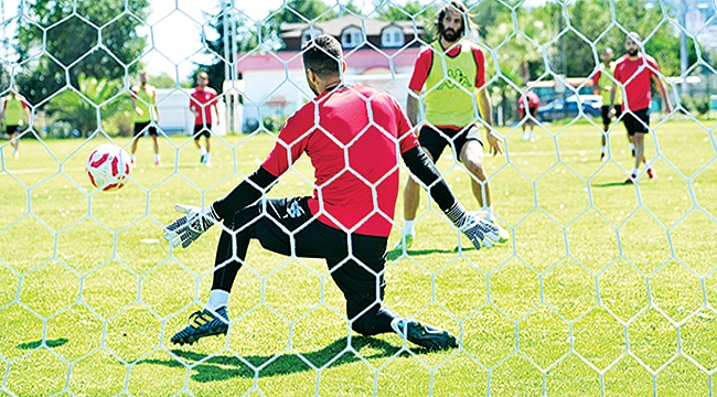 Yunanlı Samaras 504 gün sonra golle tanıştı