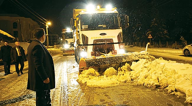 Atakum’da 24 saat kar mesaisi