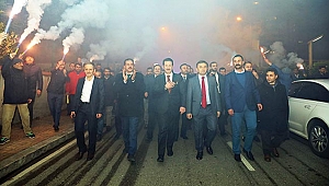 Başkan Tok'a meşaleli karşılama