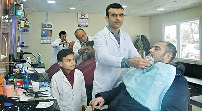 Biriktirdiği 1 liralarla dükkanını yeniledi