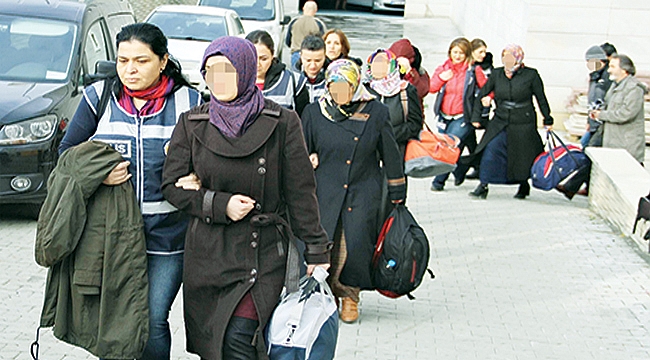 FETÖ’den gözaltına alınan 23 öğretmen adliyeye sevk edildi