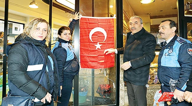 İlkadım’dan ‘Zeytin Dalı’na bayraklı destek