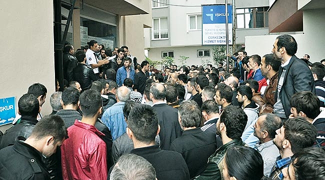 İşsizlik düşüyor istihdam artıyor