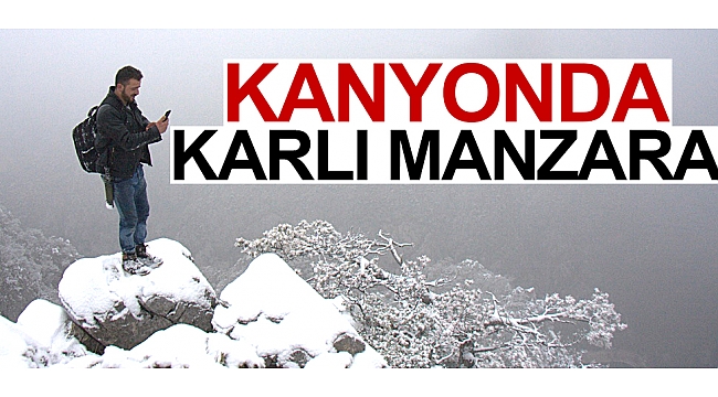 Kanyonda karlı manzara
