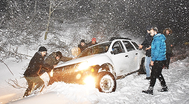 Kocadağ'da kar  kalınlığı 30 santim