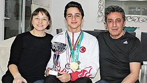 KULE ATLAMADA TARİH YAZIYOR