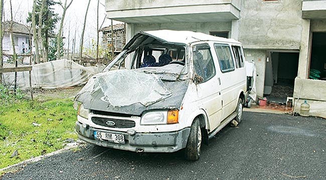 Minibüs takla attı: 8 yaralı