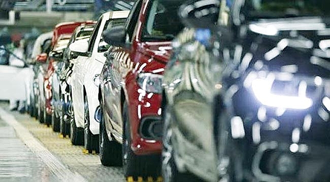 Otomobil fiyatları  en az 3 bin lira düştü