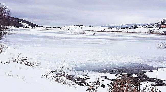 Samsun'da Gölbel gölü dondu