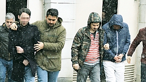 Samsun'da otomobildeki zulada eroin ve bonzai ele geçti