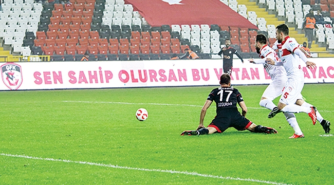 Samsunspor'da savunma sorunu 
