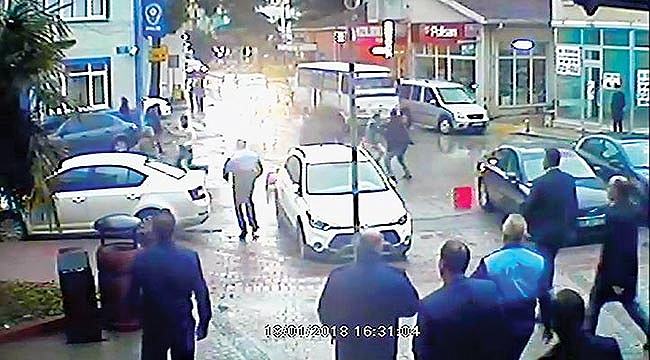 SURİYELİLER BELEDİYE BASTI!