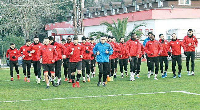 Tam kadro çalıştılar