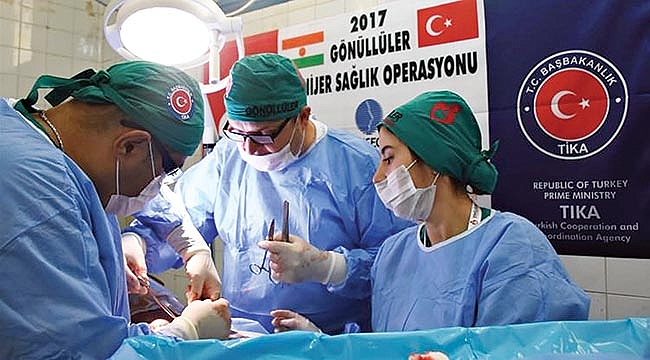 Türk Doktorlar göğsümüzü kabarttı