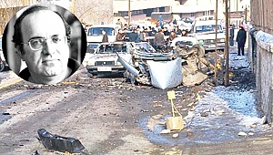 Uğur Mumcu anılıyor