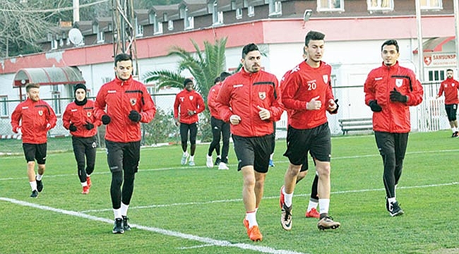 Yedekler ve az oynayanlar çalıştı