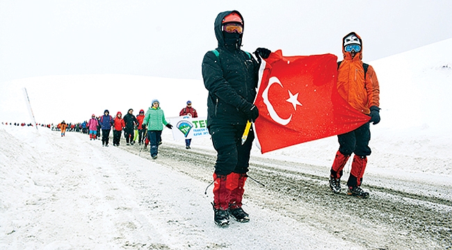 Zigana Dağı'nda ölen 10 dağcı anıldı