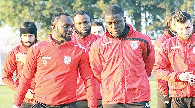 ‘AKLINIZI BAŞINIZA ALIN’