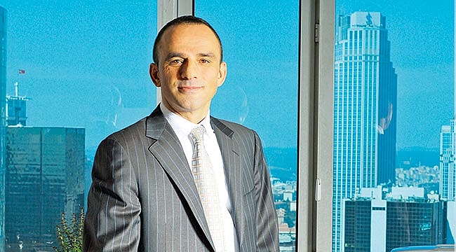 Galip Öztürk'ten şehide vefa