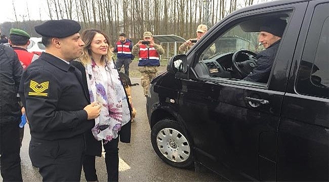 Kadın kaymakamdan yol denetimi