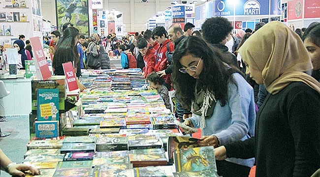 Karadeniz 4. Kitap Fuarı'na yoğun ilgi