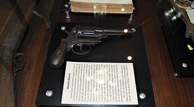 PİŞTOL’Ü, 20 KOYUN VEREREK ALDILAR