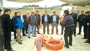 ŞAHİNKAYA KANYONU’NDA TEKNE SAHİPLERİNE EĞİTİM VERİLDİ