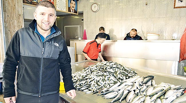 Yüksek fiyat balık satıcılarını vurdu 