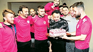 Ahmet Burak 36 yaşında