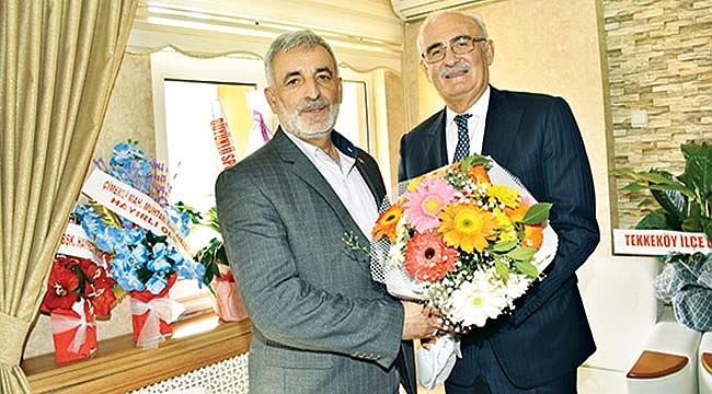 Biz icraatlarımızla övünüyoruz