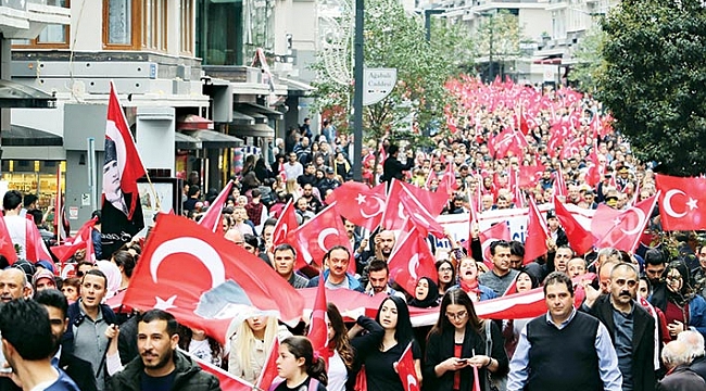 SAMSUN ŞEHİTLER İÇİN YÜRÜDÜ