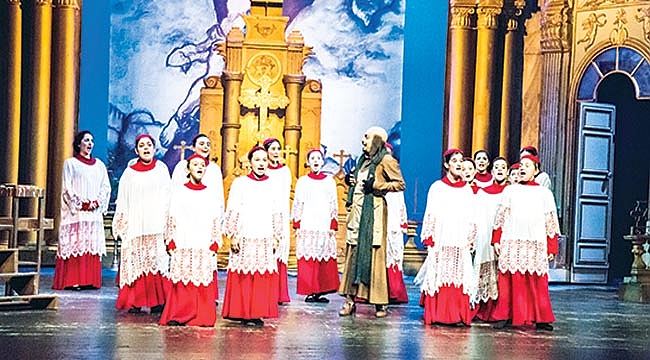 Tosca operası son kez sahneledi