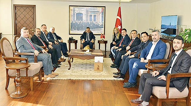 Vali Kaymak'tan SADEF'e destek