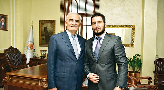 BAŞKAN YILMAZ, AFRİN’DE DESTAN YAZAN KOMUTANLA BULUŞTU:  ‘Sırada Menbiç var’