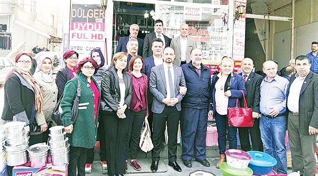 İYİ Parti’den esnafa ziyaret