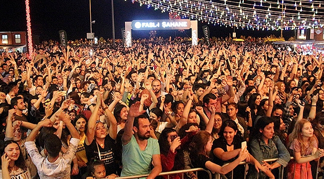 Fasl-ı Şahane'de Gripin rüzgarı