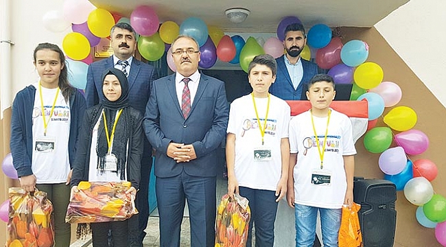 Geleceğin mühendisleri projelerini anlattı 