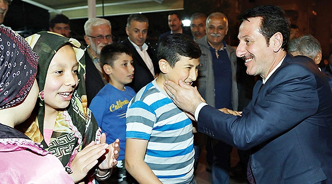 ‘İsrail korsan bir devlettir’