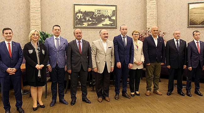 MHP adaylarını tanıttı