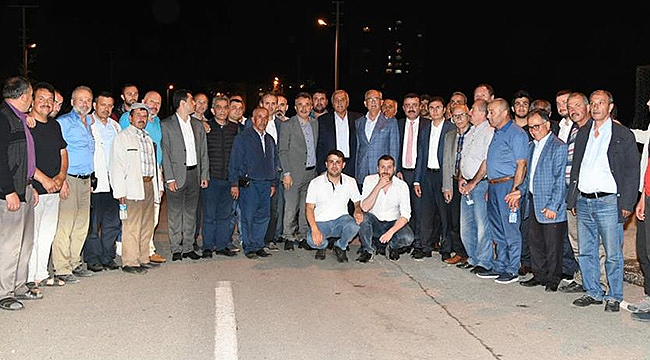 Yılmaz: Cumhurbaşkanımızın  önünde duvar gibi duracağız