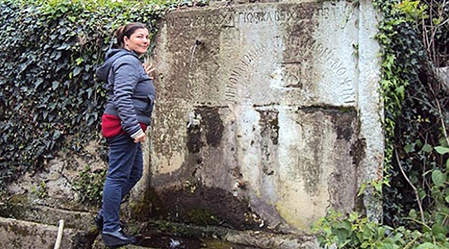120 yıllık çeşmede Yunan alfabesiyle Türk mesajı