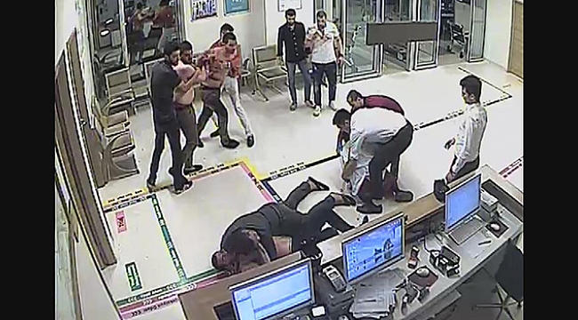 BAYRAM GÜNÜ DOKTORA DAYAK