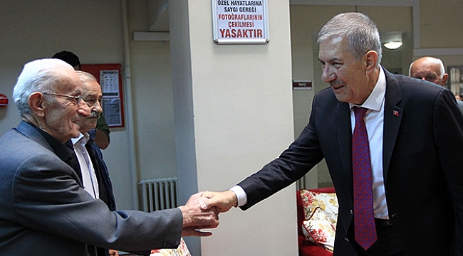 ‘Sağlıkta dünya bizi örnek alıyor’