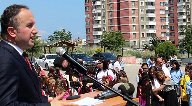 Sıcağın ortasında 22 dakika konuştu