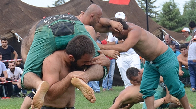 Topaloğlu’ndan Karakucak Güreşleri’ne davet