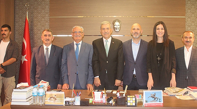 AK Partili vekiller mazbatalarını aldı