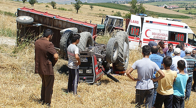 Devrilen traktörün sürücüsü öldü