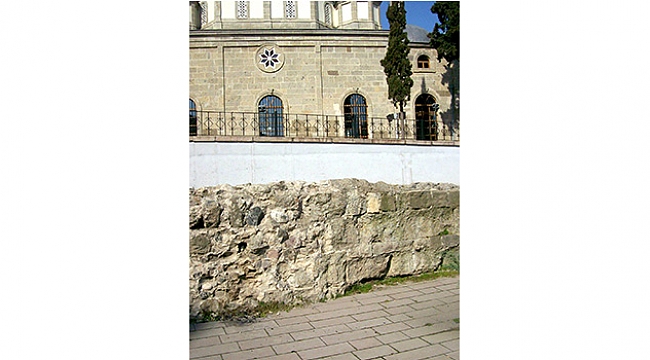 Samsun Kalesi'ne ait  yeni sur kalıntısı bulundu